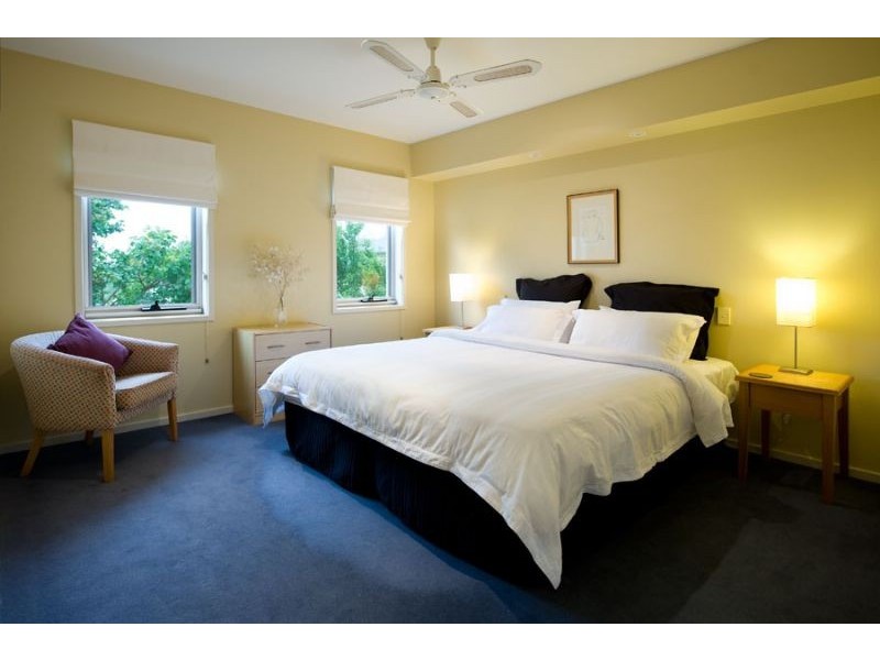 2/11 Camp, Daylesford VIC 3460