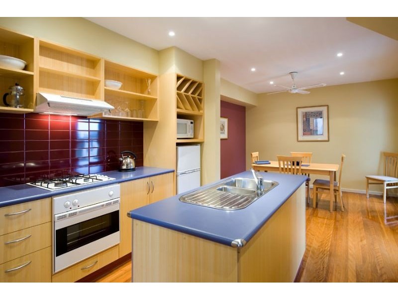 2/11 Camp, Daylesford VIC 3460