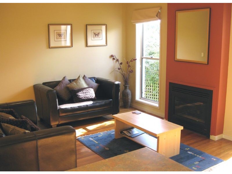 5/11 Camp, Daylesford VIC 3460