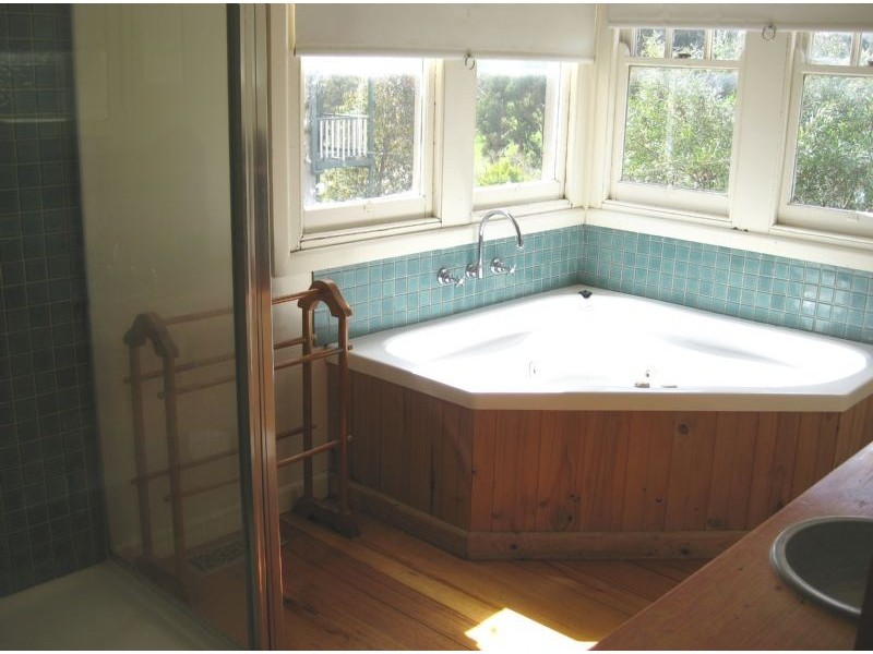 169 Main, Daylesford VIC 3460