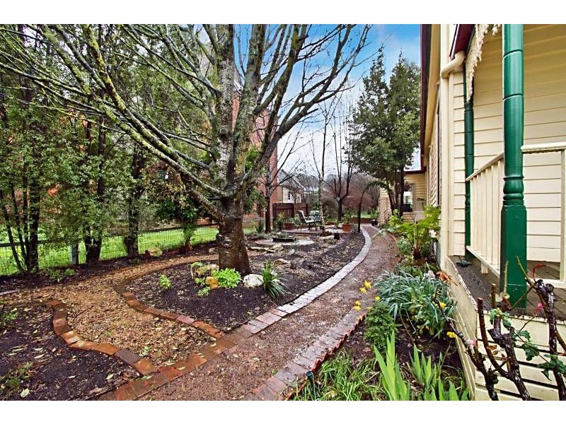 17 DUKE, Daylesford VIC 3460