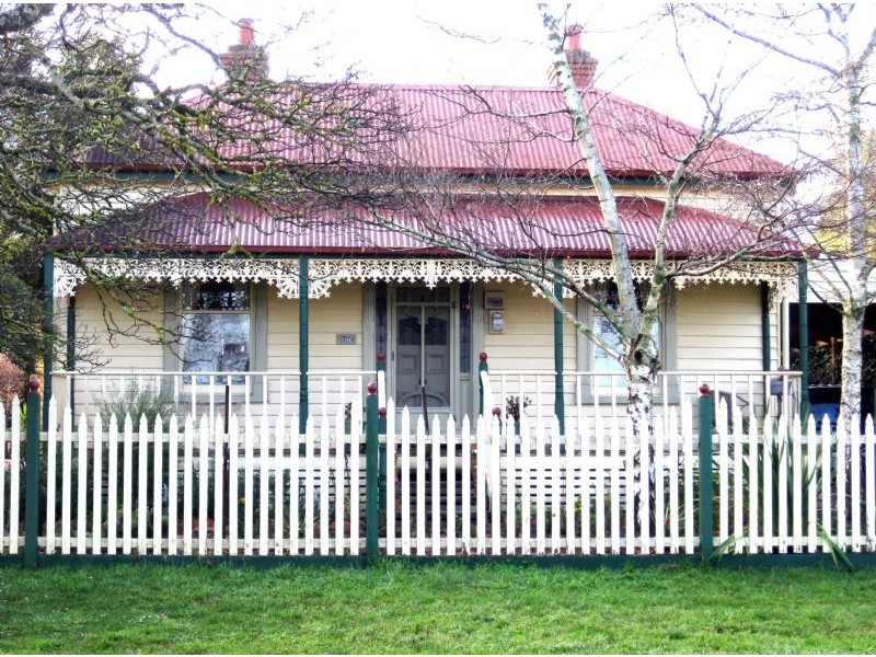 17 DUKE, Daylesford VIC 3460