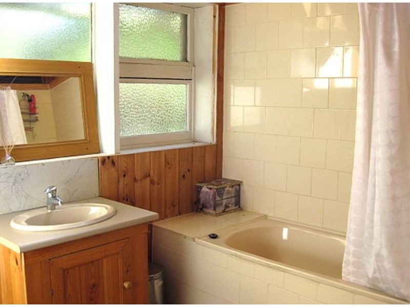 135 Griffiths Lane   Wheatsheaf, Daylesford VIC 3460