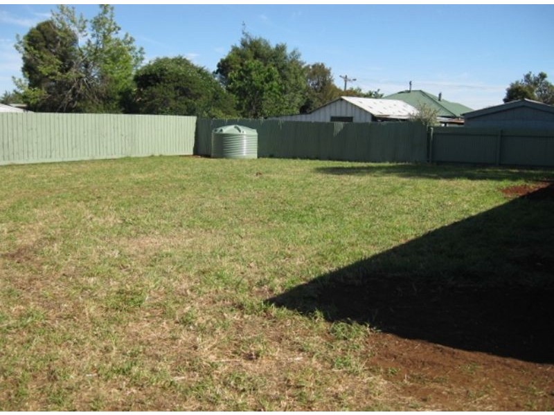a/20 Smith, Daylesford VIC 3460