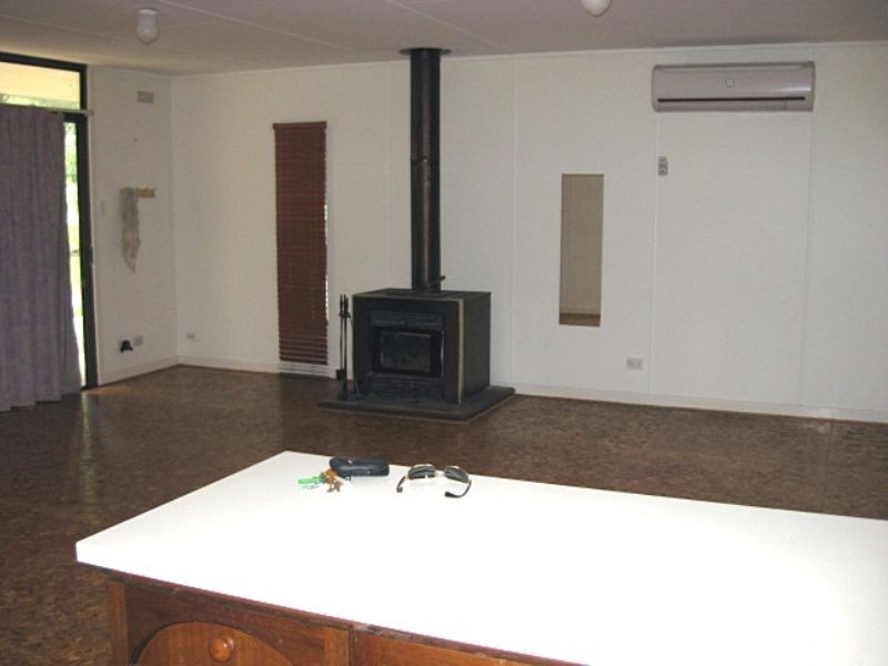 90 Jubilee Lake, Daylesford VIC 3460