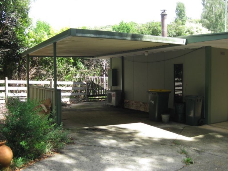 90 Jubilee Lake, Daylesford VIC 3460