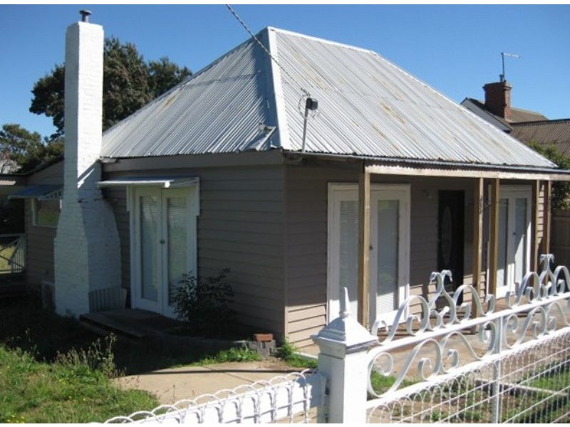 10 Vincent Street, Daylesford VIC 3460