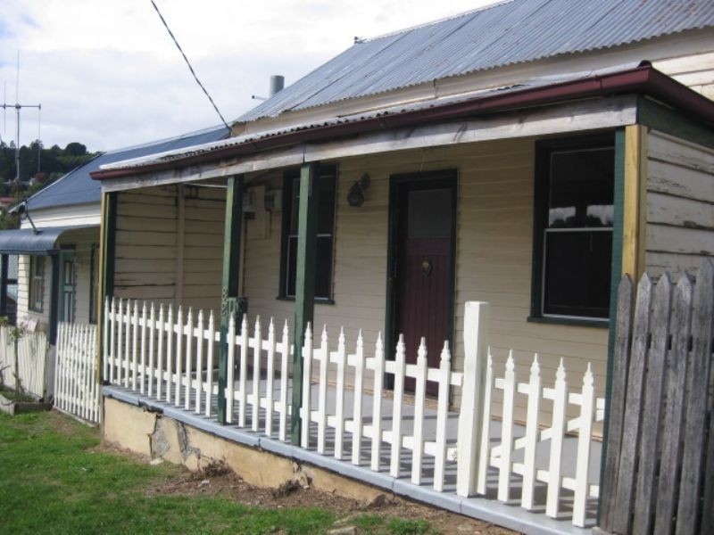 82 Raglan, Daylesford VIC 3460