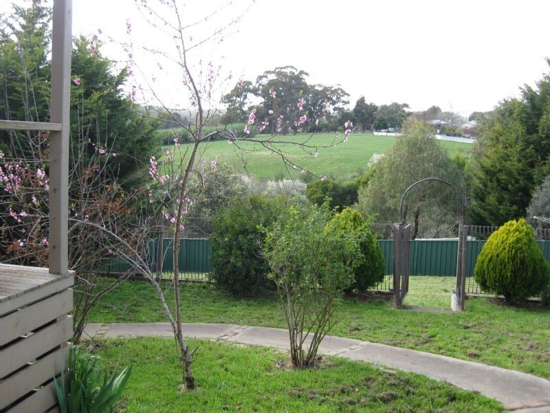 169 Main  Hepburn Springs, Daylesford VIC 3460