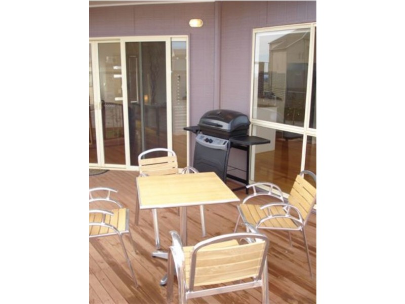 2/34 Smith, Daylesford VIC 3460