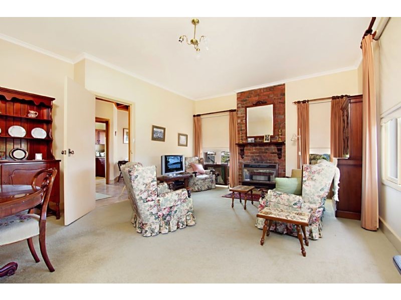 14 Borsa Cres, Hepburn Springs VIC 3461