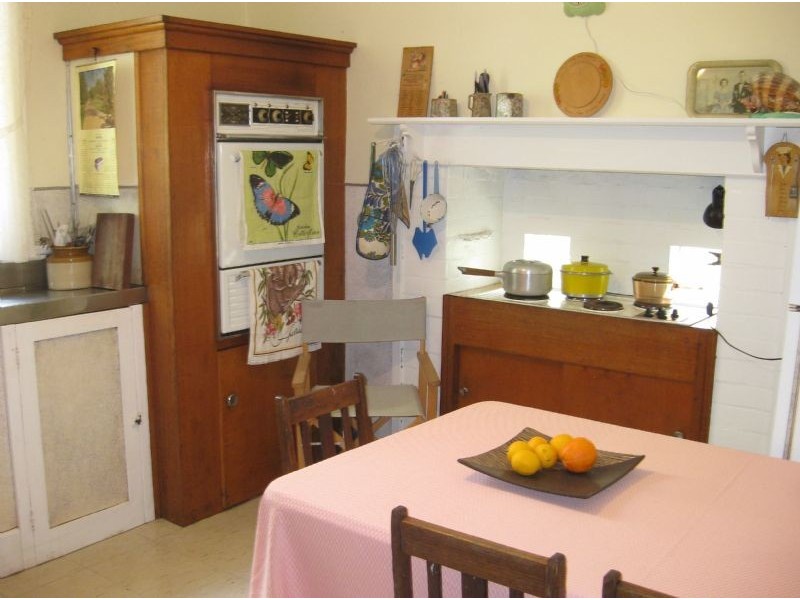 232 Forest Hill Rd, Newlyn VIC 3364