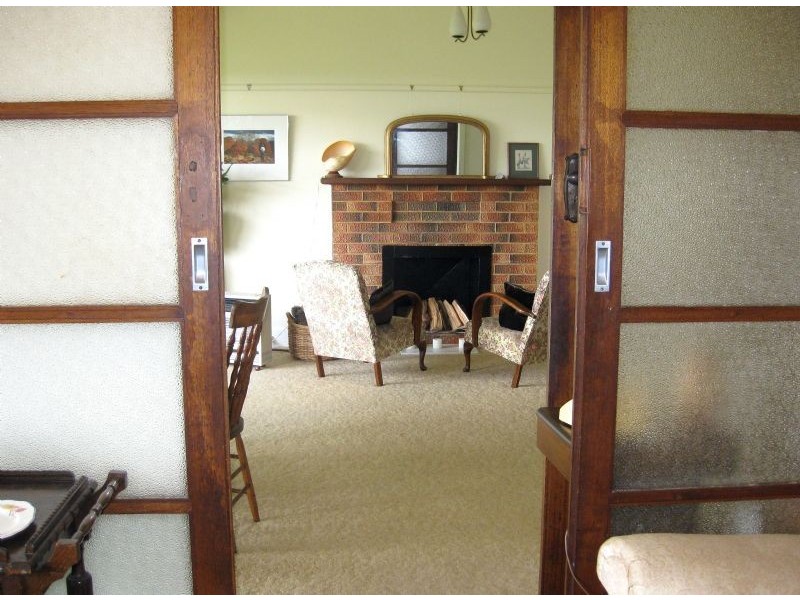 232 Forest Hill Rd, Newlyn VIC 3364