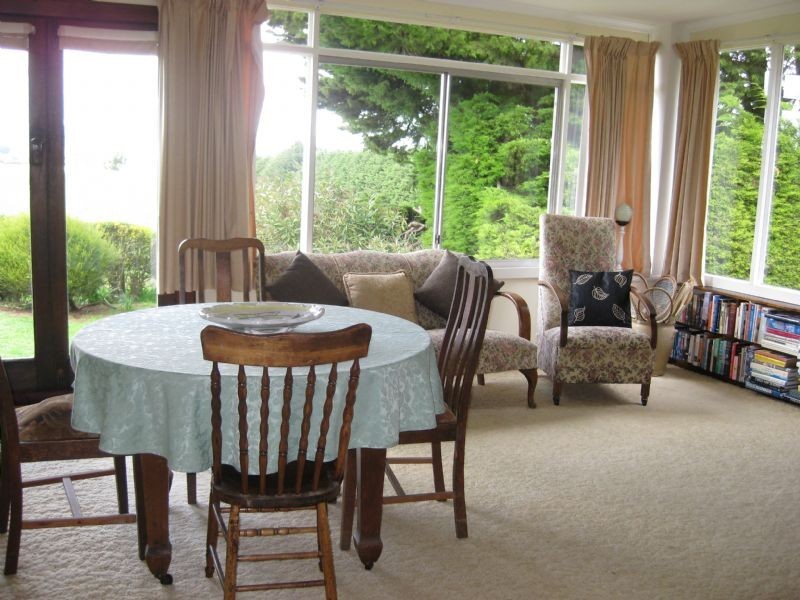 232 Forest Hill Rd, Newlyn VIC 3364