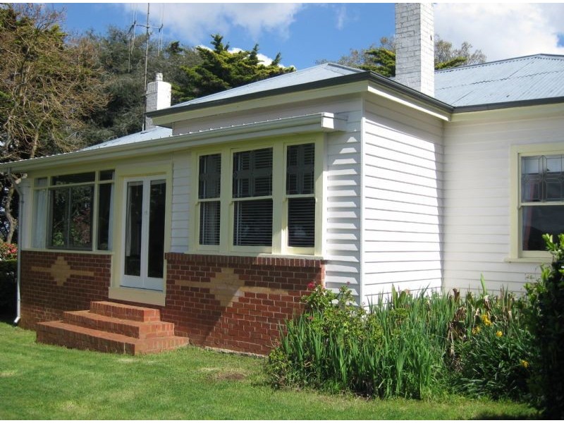 232 Forest Hill Rd, Newlyn VIC 3364