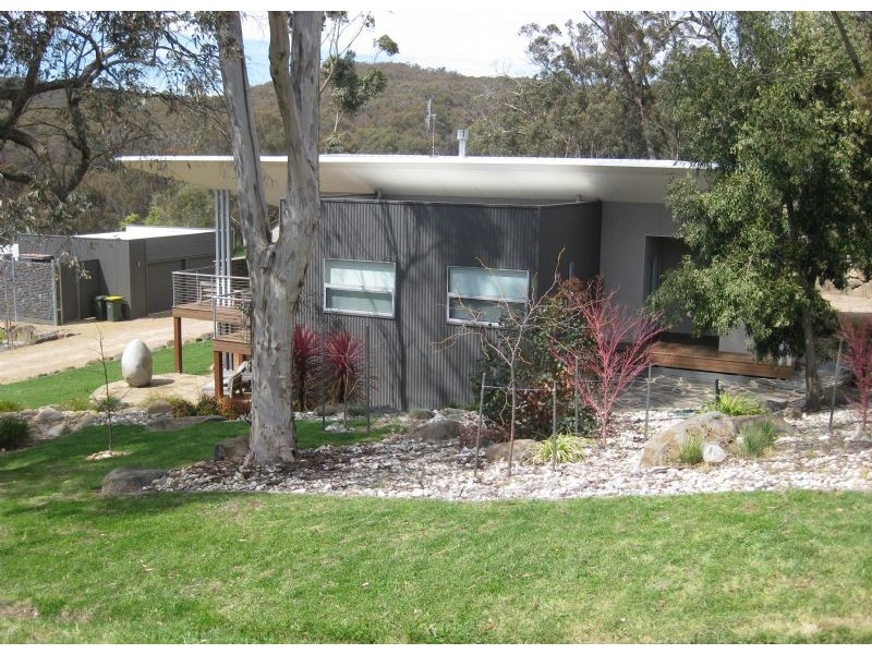 5 Fourth St Hepburn Springs, Daylesford VIC 3460