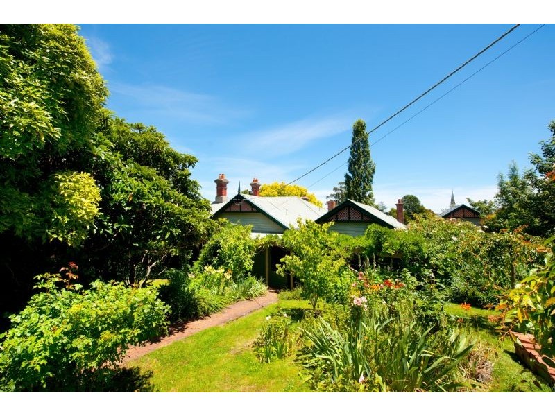 51 Stanbridge St, Daylesford VIC 3460