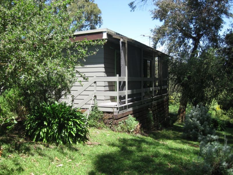 4 Allens Road, Coomoora VIC 3461