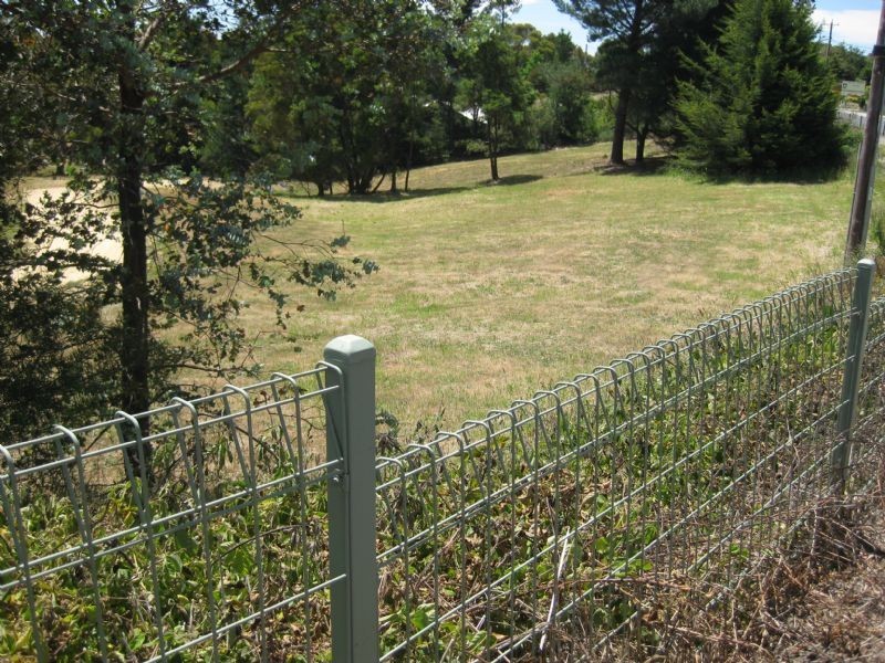 a/1 Ingrow Lane, Daylesford VIC 3460