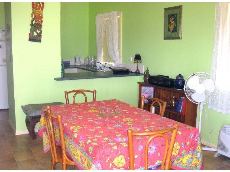 7 Perrins St, Daylesford VIC 3460