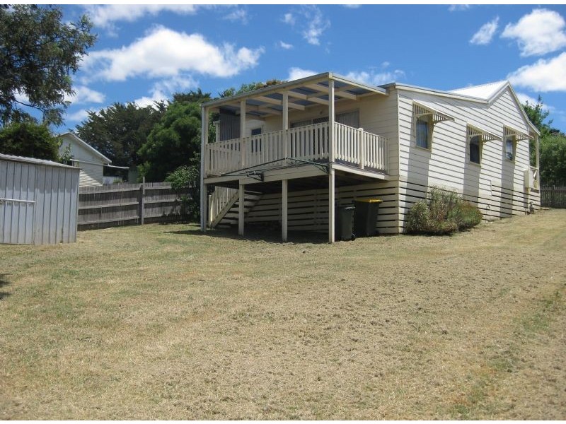 7 Perrins St, Daylesford VIC 3460