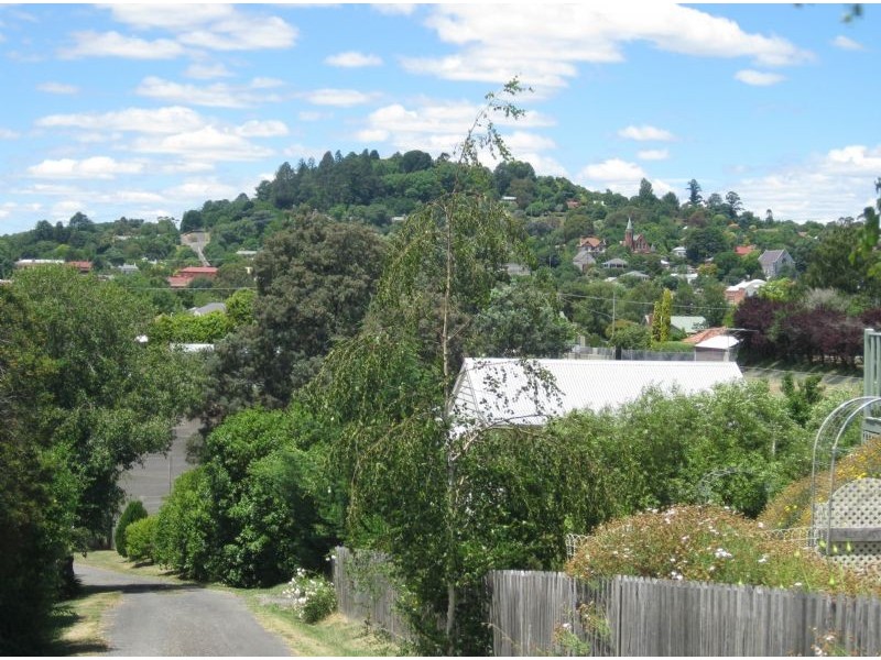 7 Perrins St, Daylesford VIC 3460