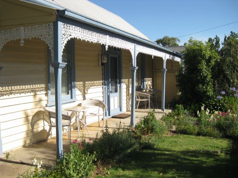 71 West St, Daylesford VIC 3460