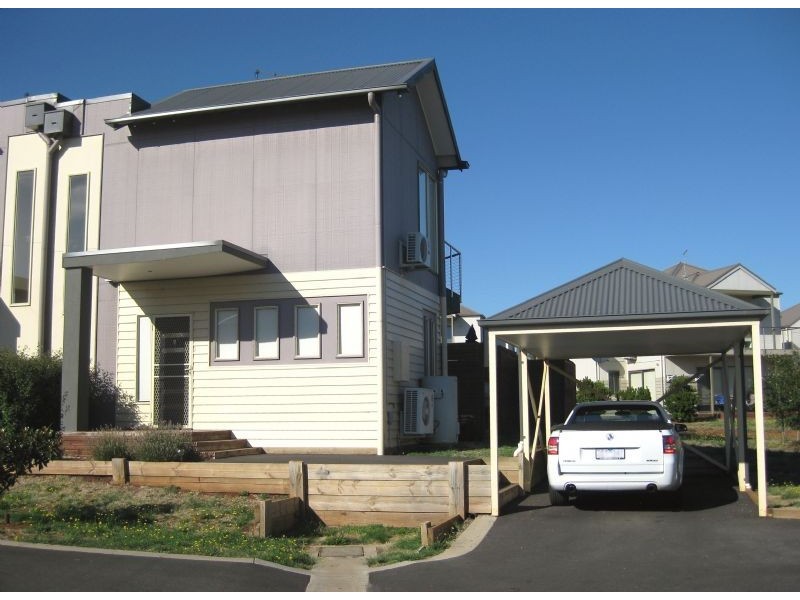 8/34 Smith St, Daylesford VIC 3460