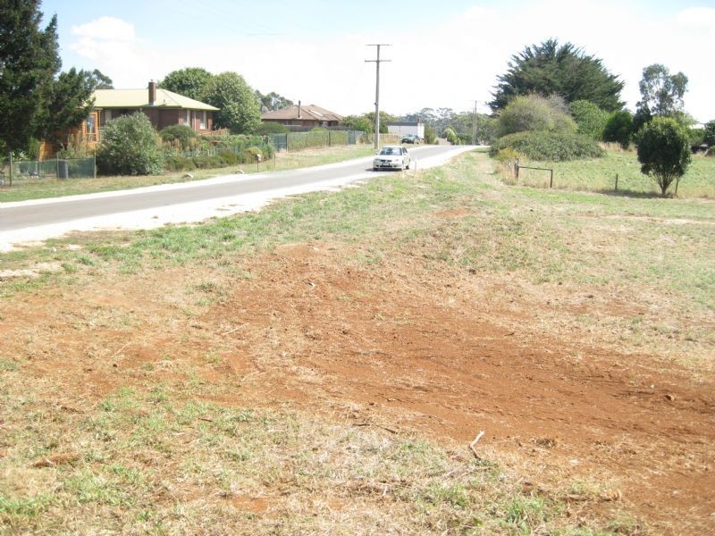 33 School Road, Coomoora VIC 3461