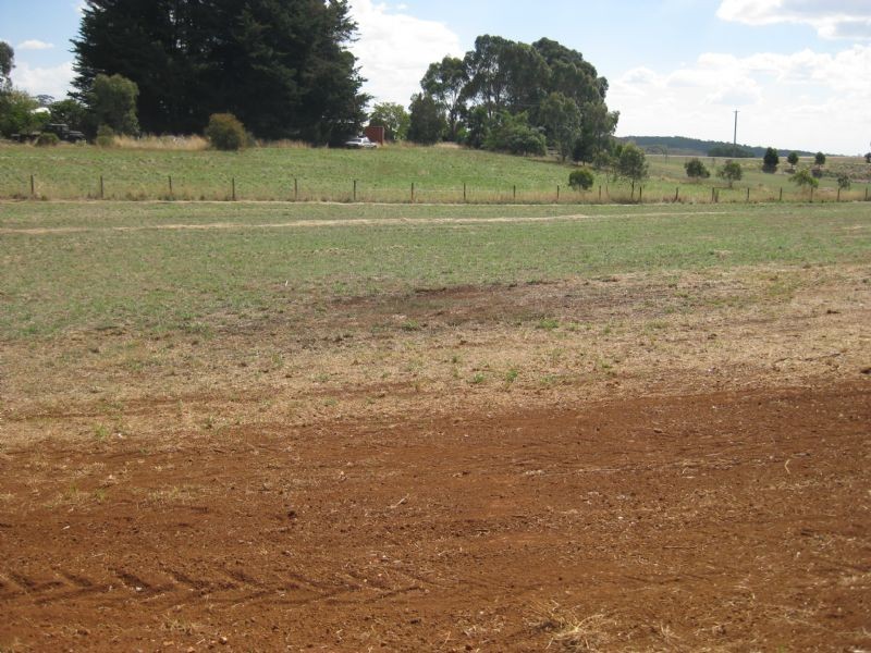 33 School Road, Coomoora VIC 3461