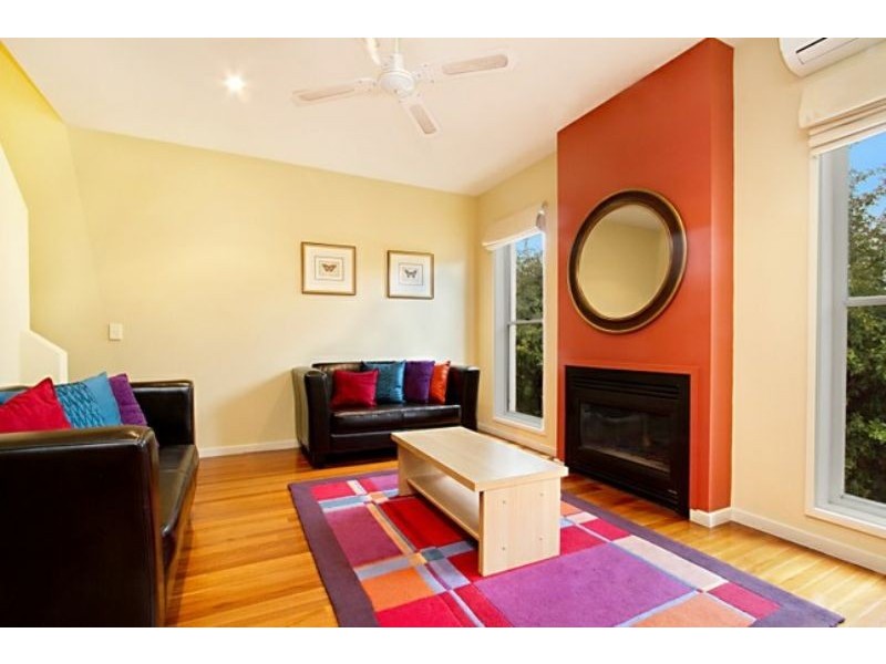 5/11 Camp Street, Daylesford VIC 3460