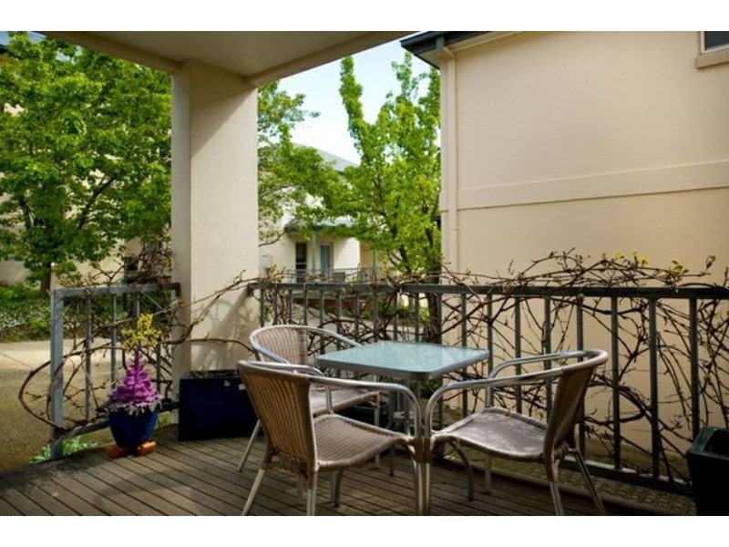 5/11 Camp Street, Daylesford VIC 3460