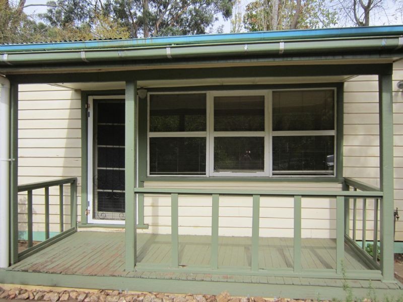 7 Mineral Springs Crescent, Hepburn Springs VIC 3461