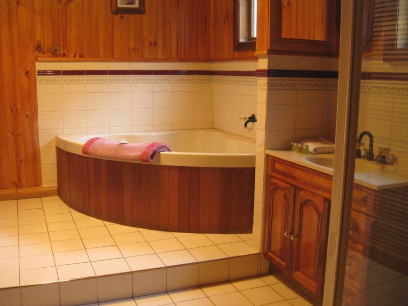 79 West St, Daylesford VIC 3460