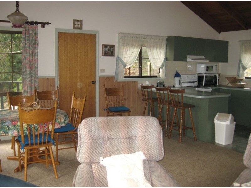 Lot 1/2 Hogans Lane, Musk Vale VIC 3461