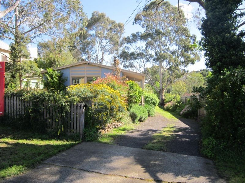 4 Ninth Street, Hepburn Springs VIC 3461