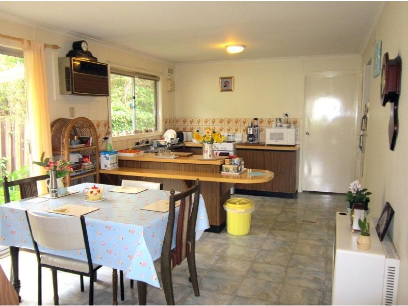 4 Ninth Street, Hepburn Springs VIC 3461