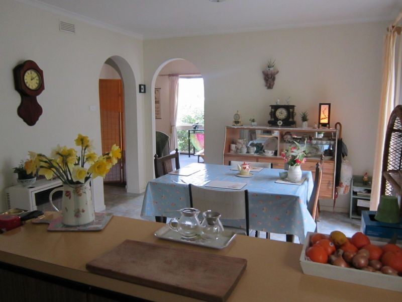 4 Ninth Street, Hepburn Springs VIC 3461