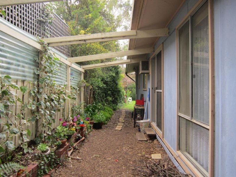 4 Ninth Street, Hepburn Springs VIC 3461