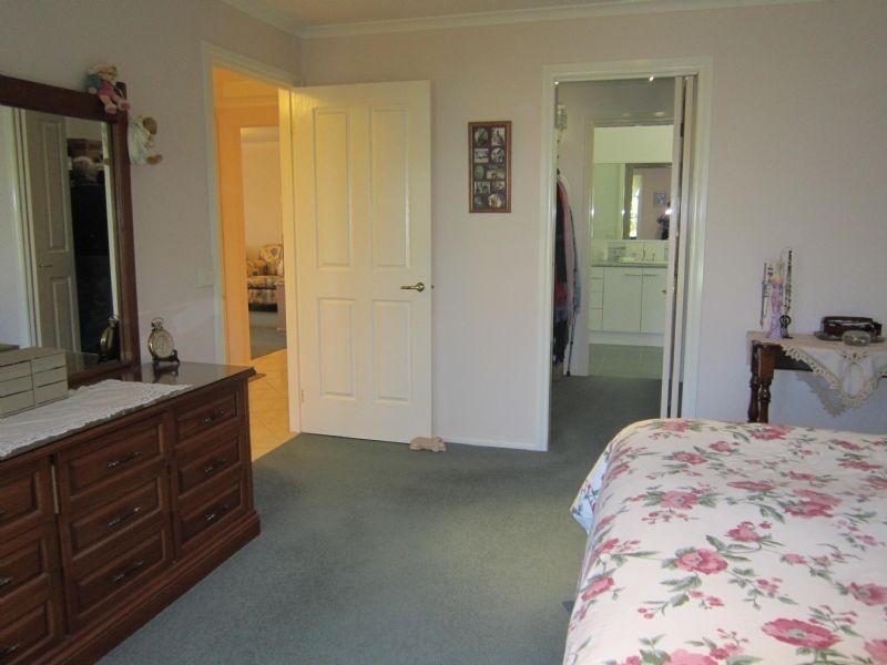 2 Barkly Street, Glenlyon VIC 3461