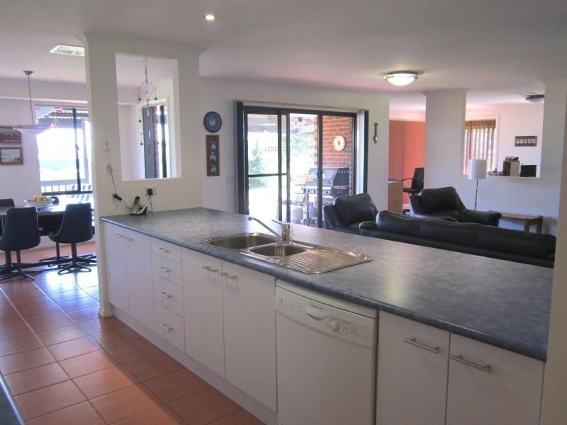 2 Barkly Street, Glenlyon VIC 3461