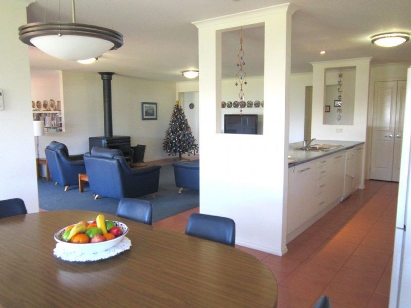 2 Barkly Street, Glenlyon VIC 3461