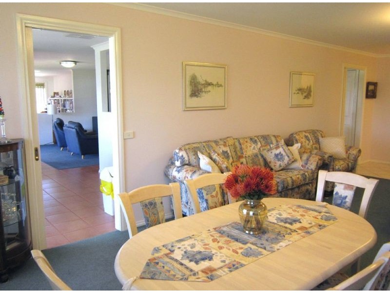 2 Barkly Street, Glenlyon VIC 3461