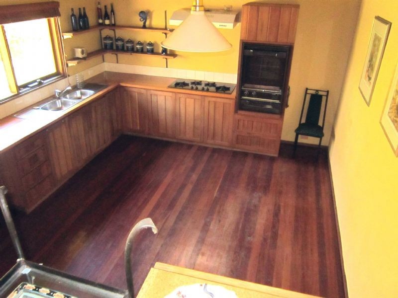 4 Hillview Road, Daylesford VIC 3460