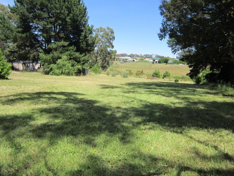 26 Allens Road, Coomoora VIC 3461