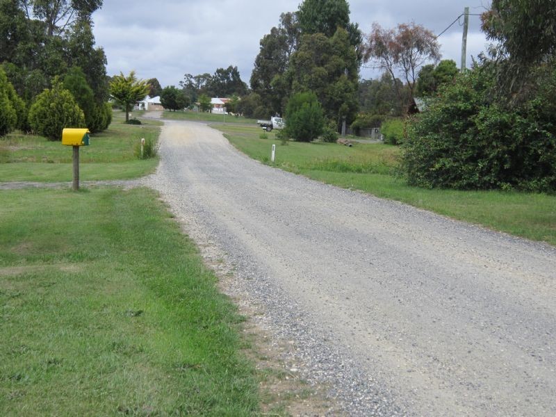 12 Bowen Street, Trentham VIC 3458