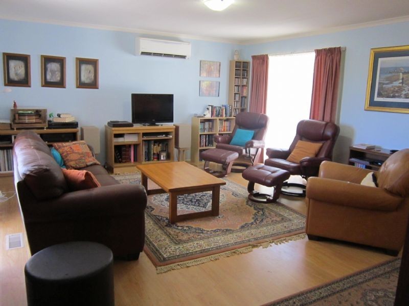 11 Sixteenth Street, Hepburn VIC 3461