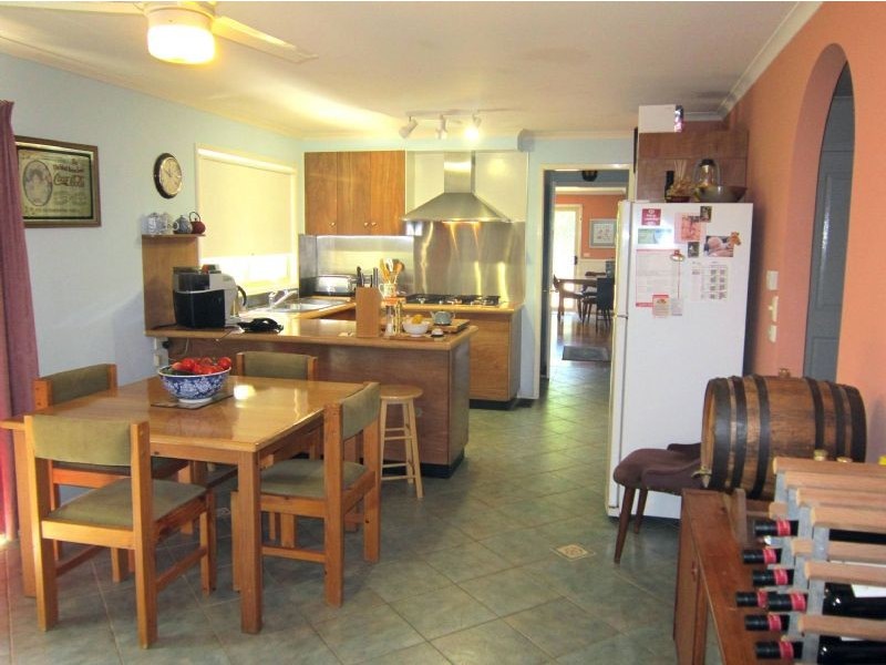 11 Sixteenth Street, Hepburn VIC 3461