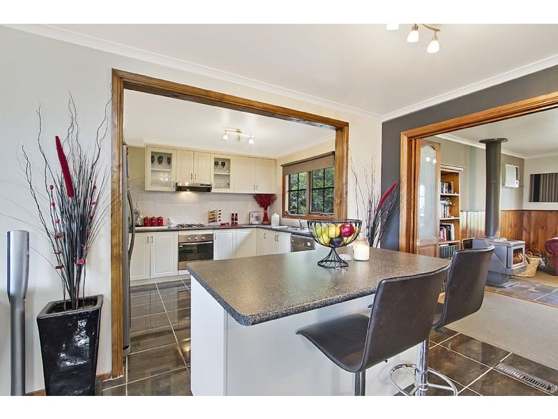 18 Wynvale Rise, Hepburn VIC 3461