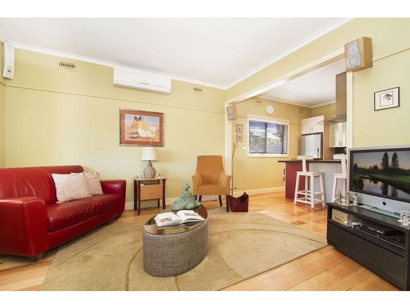 17 Queensberry Street, Daylesford VIC 3460